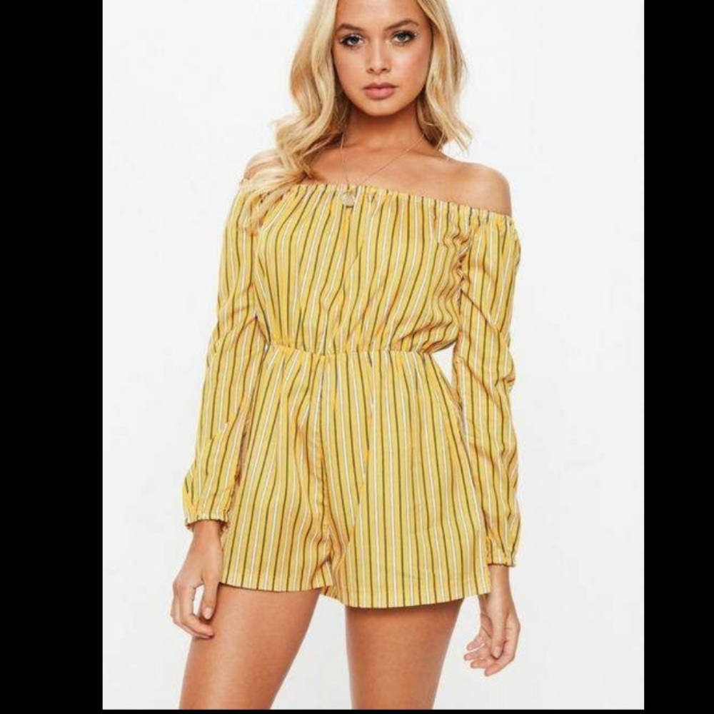 ✨host pick✨ Misguided Off-the-shoulder romper